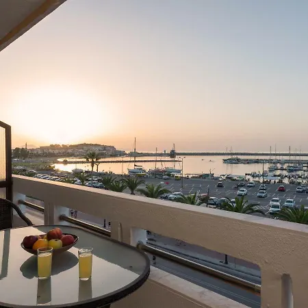 Διαμέρισμα Beachfront Apartment!